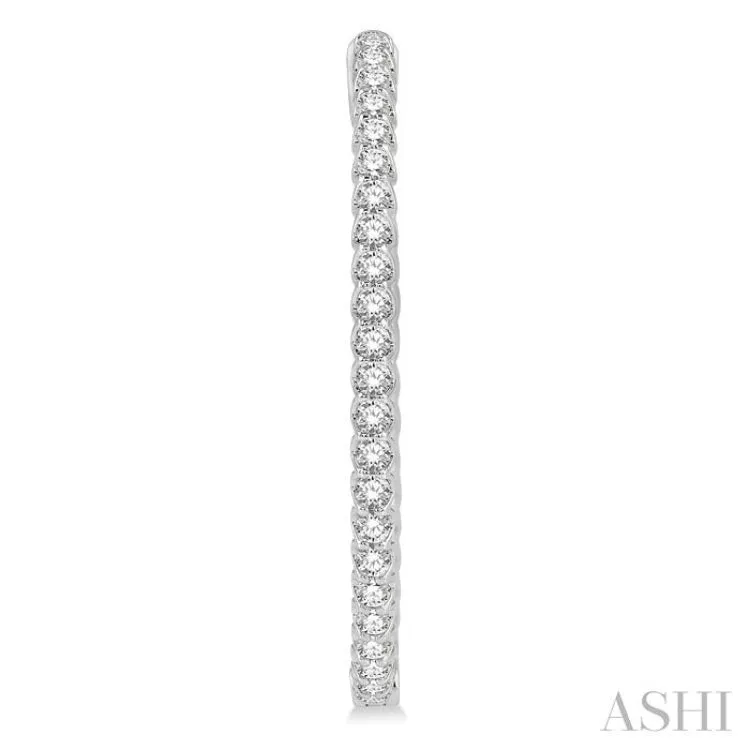 1 1/2 ctw Inside-Out Round Cut Diamond Oval Shape Hoop Earrings in 14K White Gold