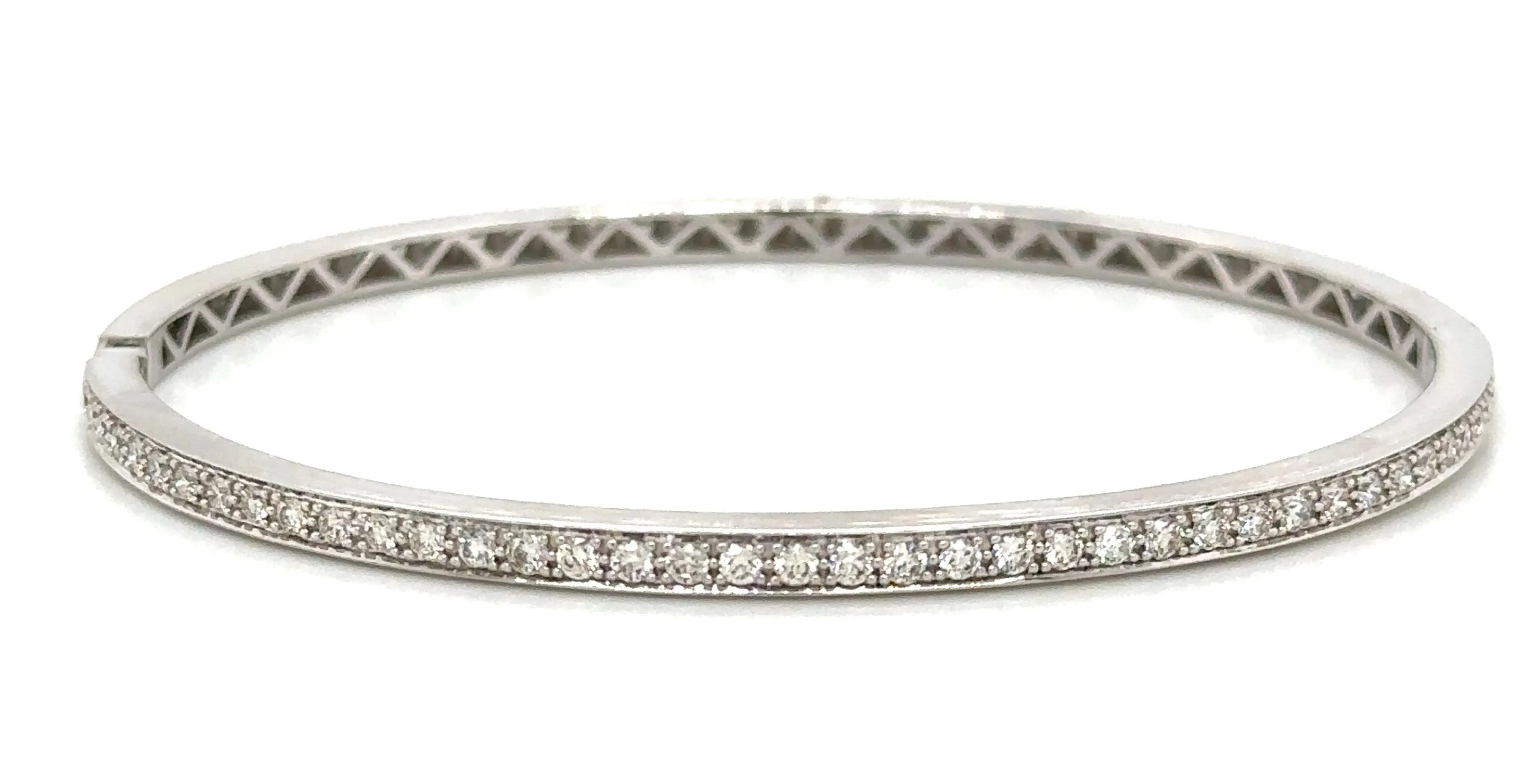 1.47ct t.w. Diamond All the way Around Bangle Bracelet