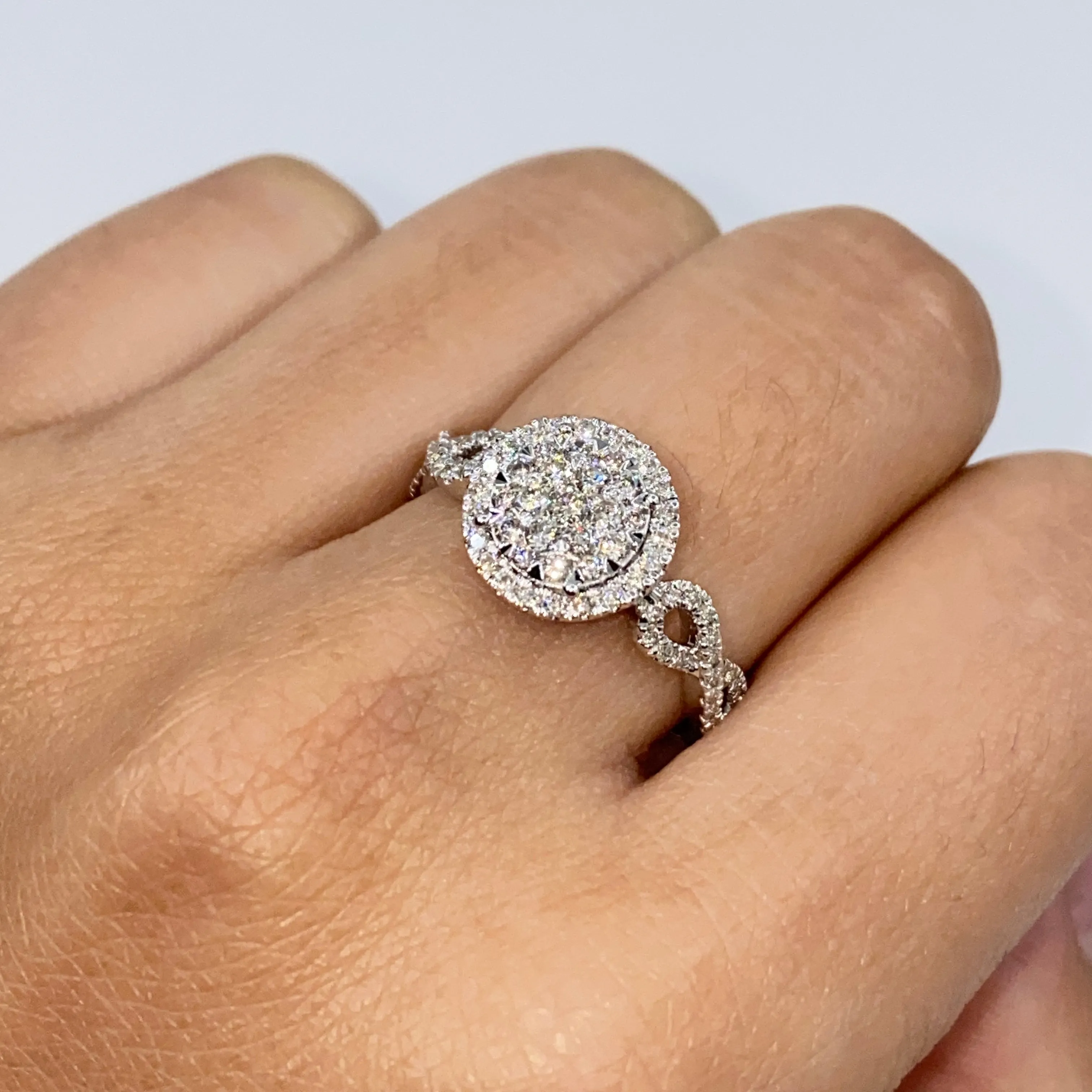 14K Endless Love Circle Diamond Engagement Ring