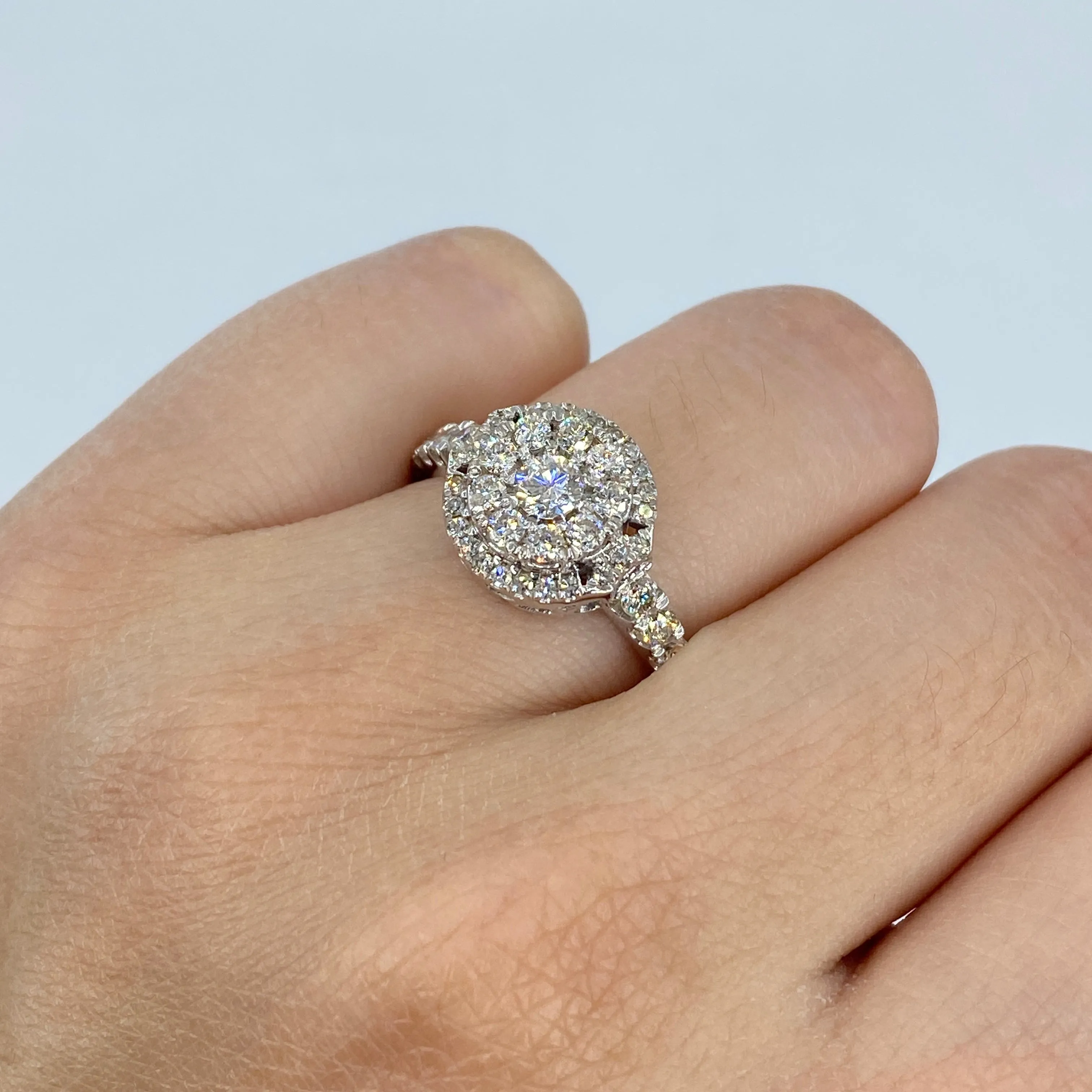 14K Sienna Halo Circle Diamond Engagement Ring