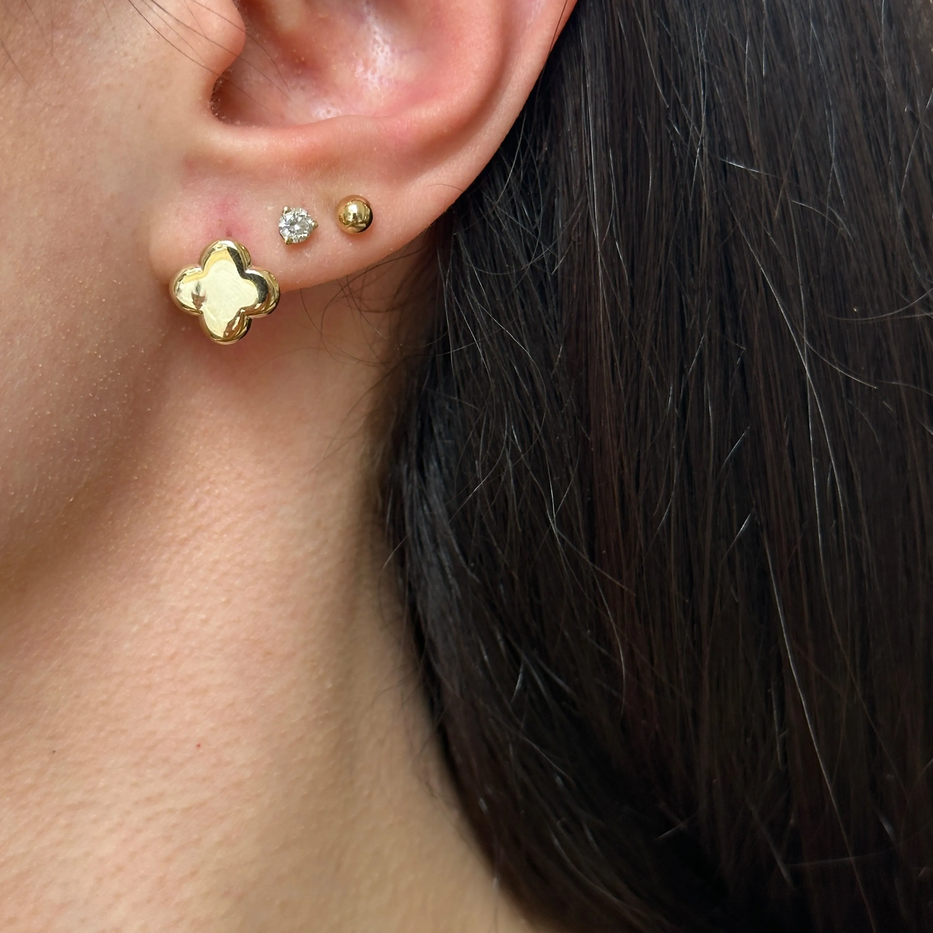 14KT Yellow Gold 4 Leaf Clover Huggie Hoop Earrings