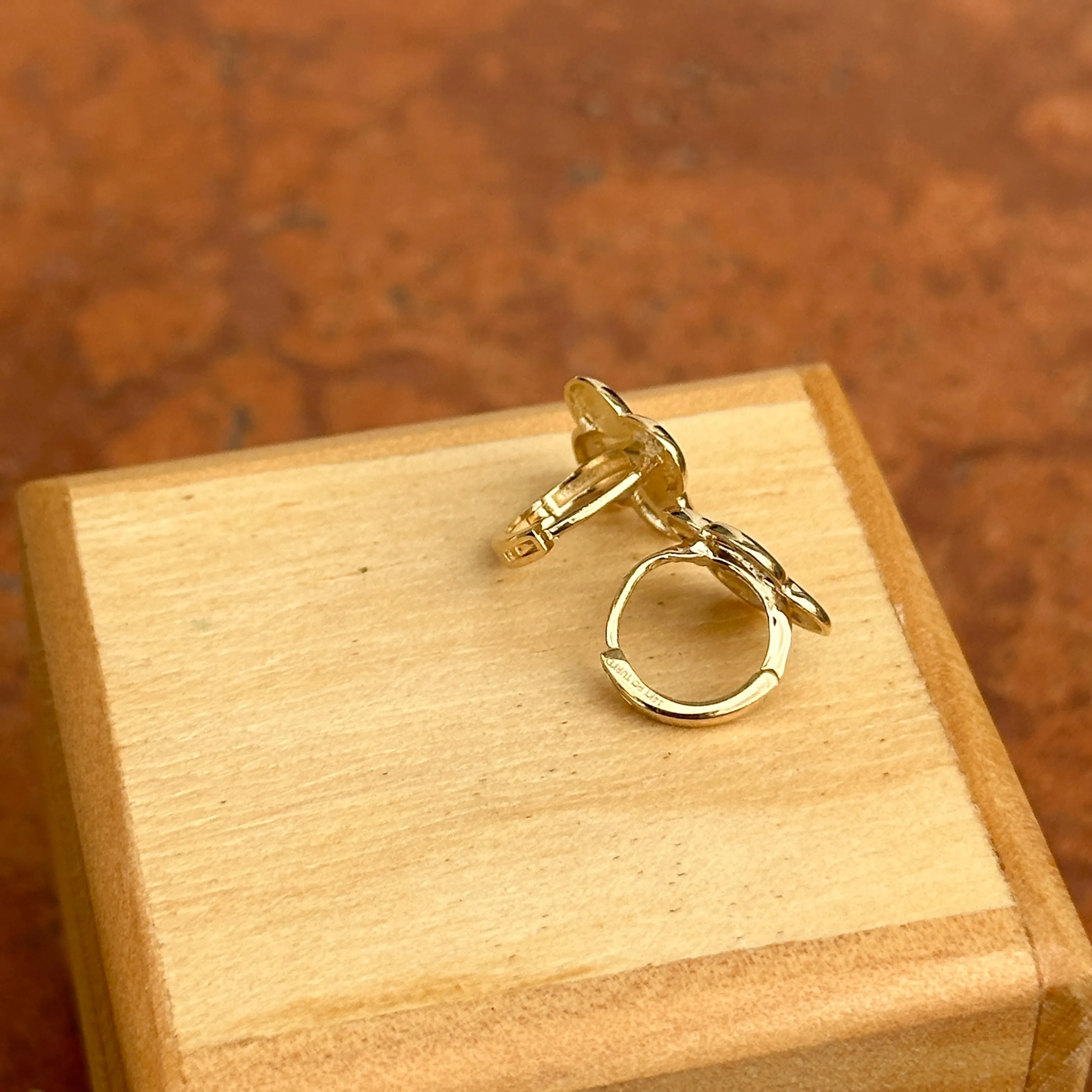 14KT Yellow Gold 4 Leaf Clover Huggie Hoop Earrings