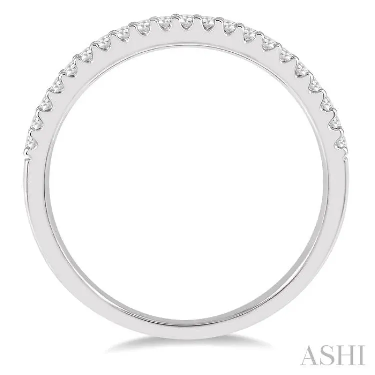 1/5 Ctw Round Cut Diamond Wedding Band in 14K White Gold