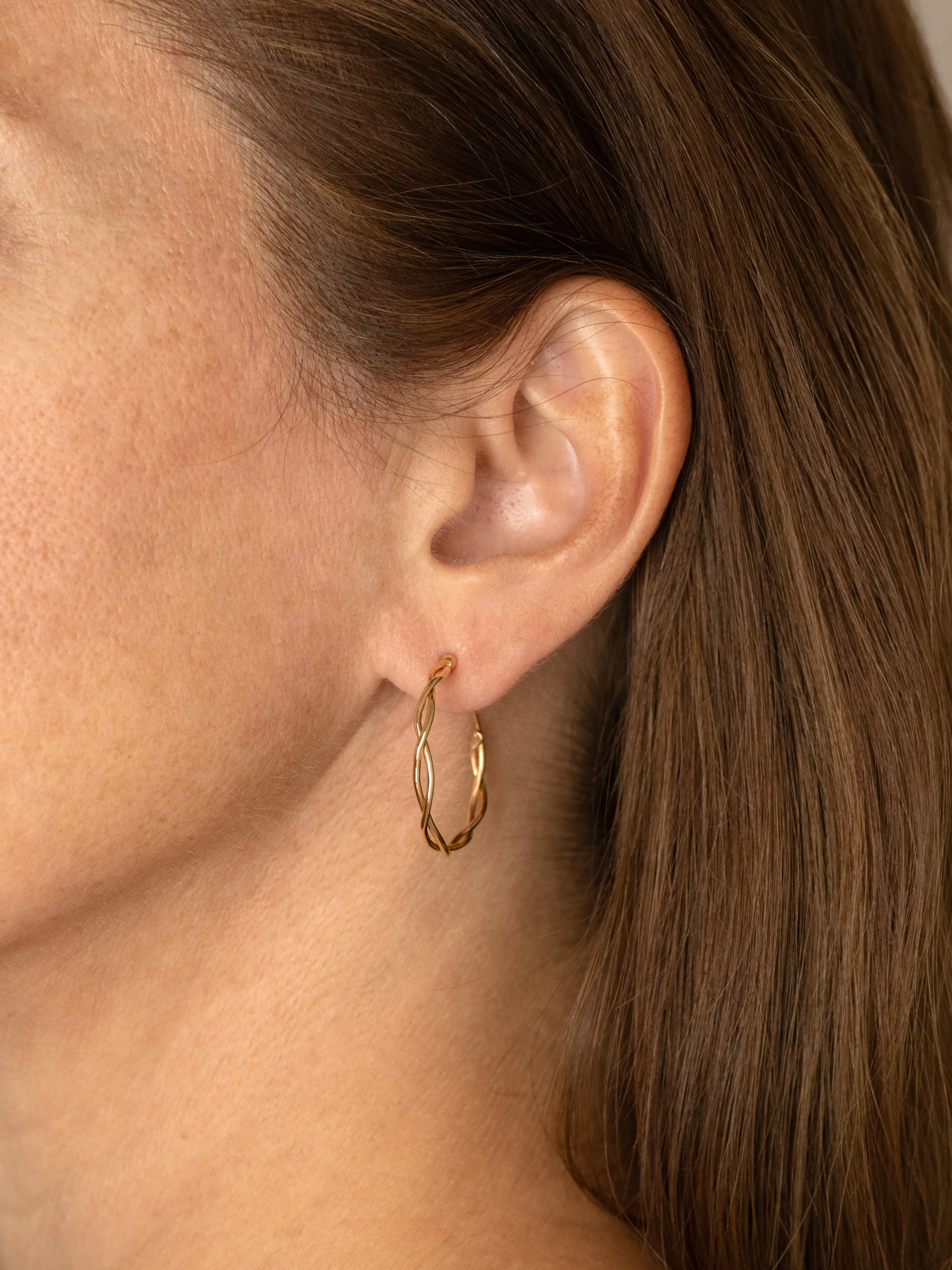 18k yellow gold medium wrapped hoop earrings