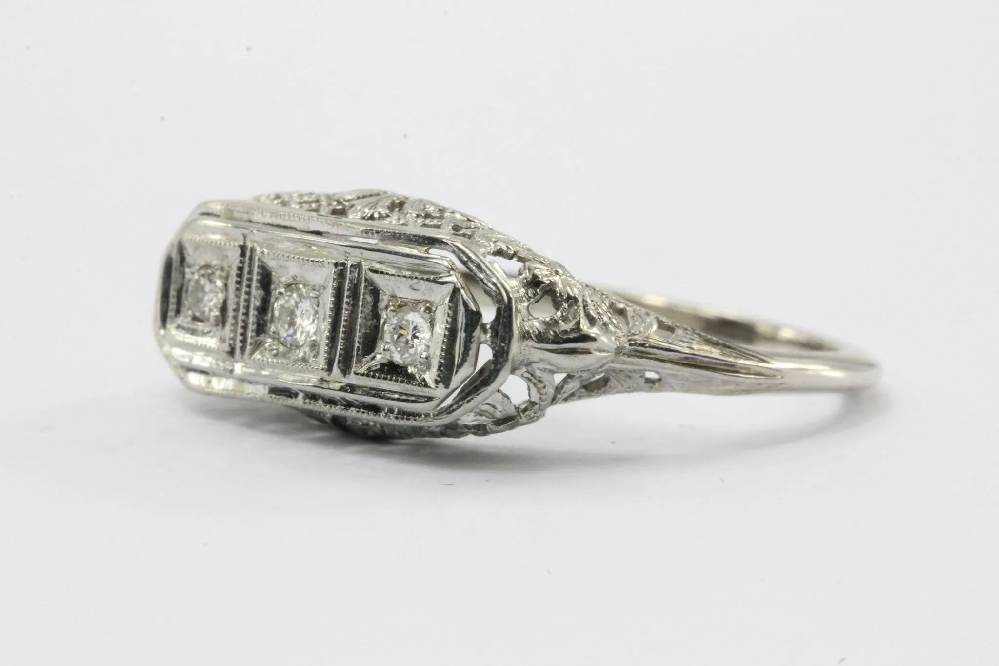 Antique Art Deco 18K White Gold & 3 Stone Diamond Engagement Ring