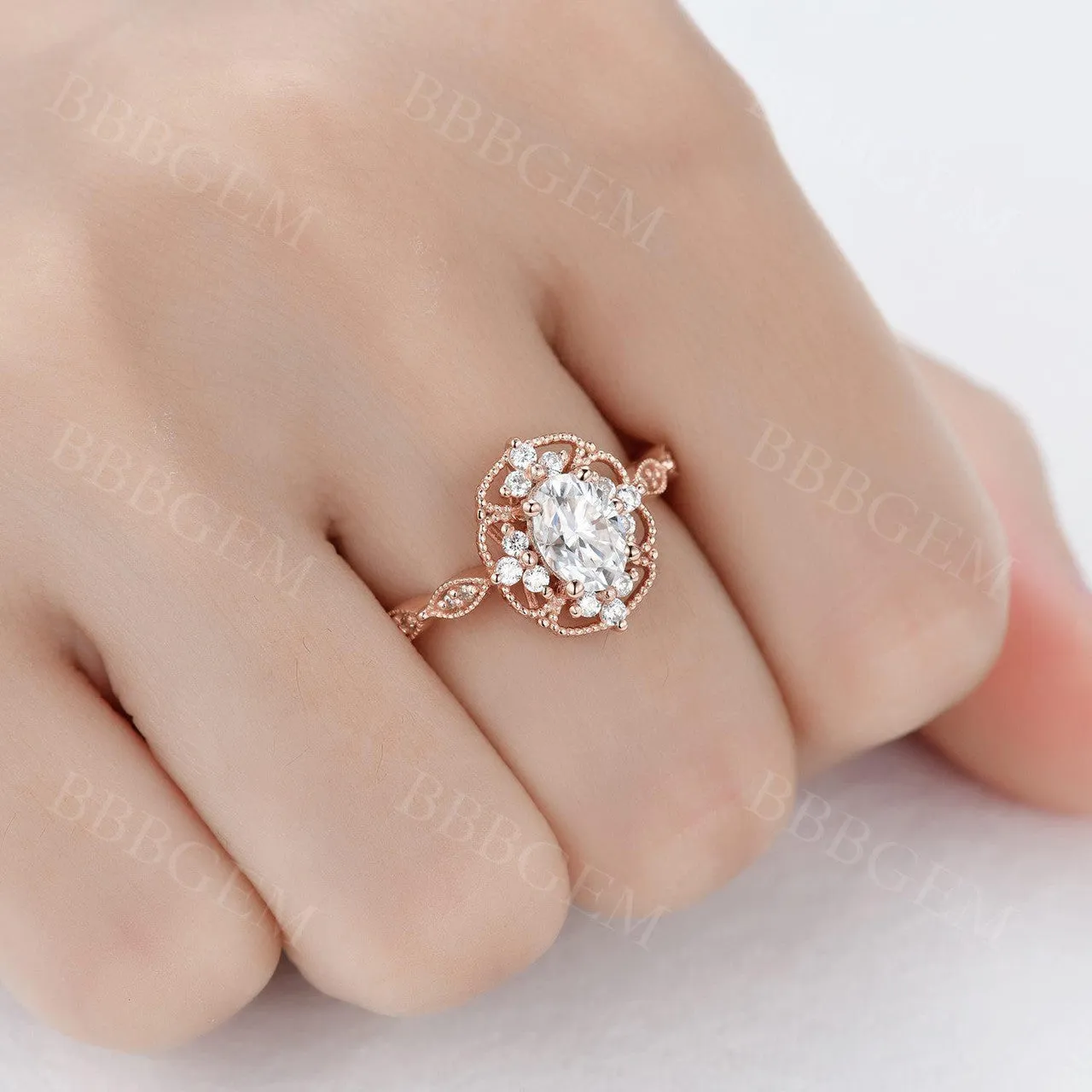 Art Deco Oval Cut Moissanite Engagement Ring 1.0 Carat Moissanite in Rose Gold