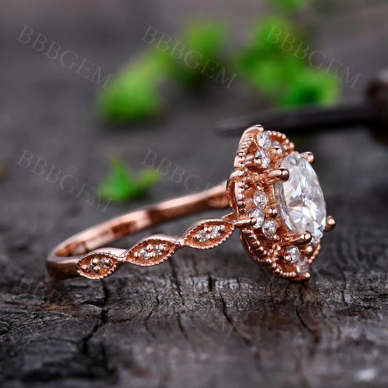Art Deco Oval Cut Moissanite Engagement Ring 1.0 Carat Moissanite in Rose Gold