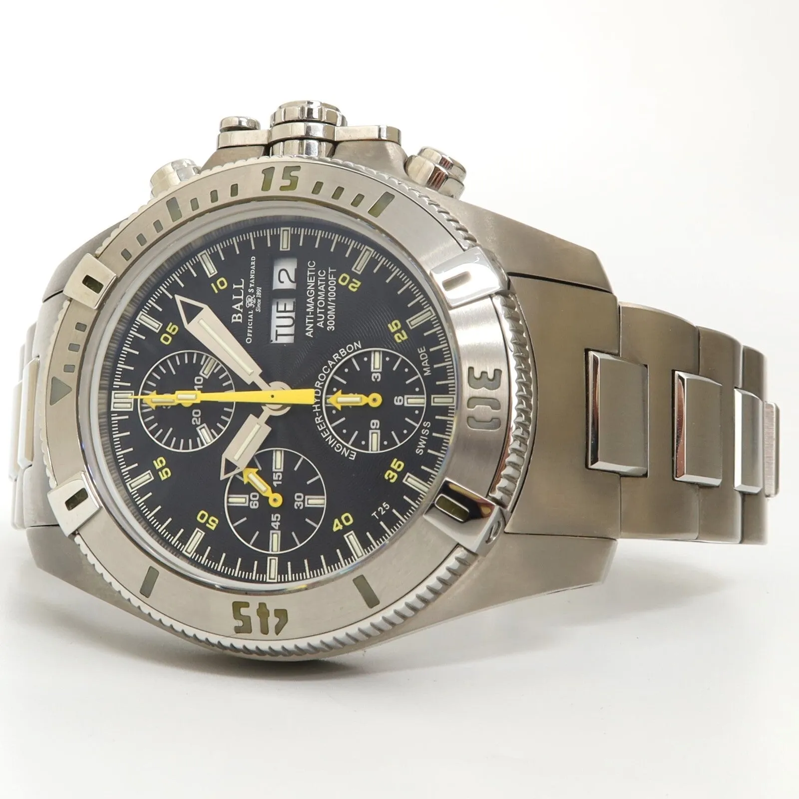 Ball Engineer Hydrocarbon Chronograph Black Dial Titanium Day/Date DC1016A-SJ-BK