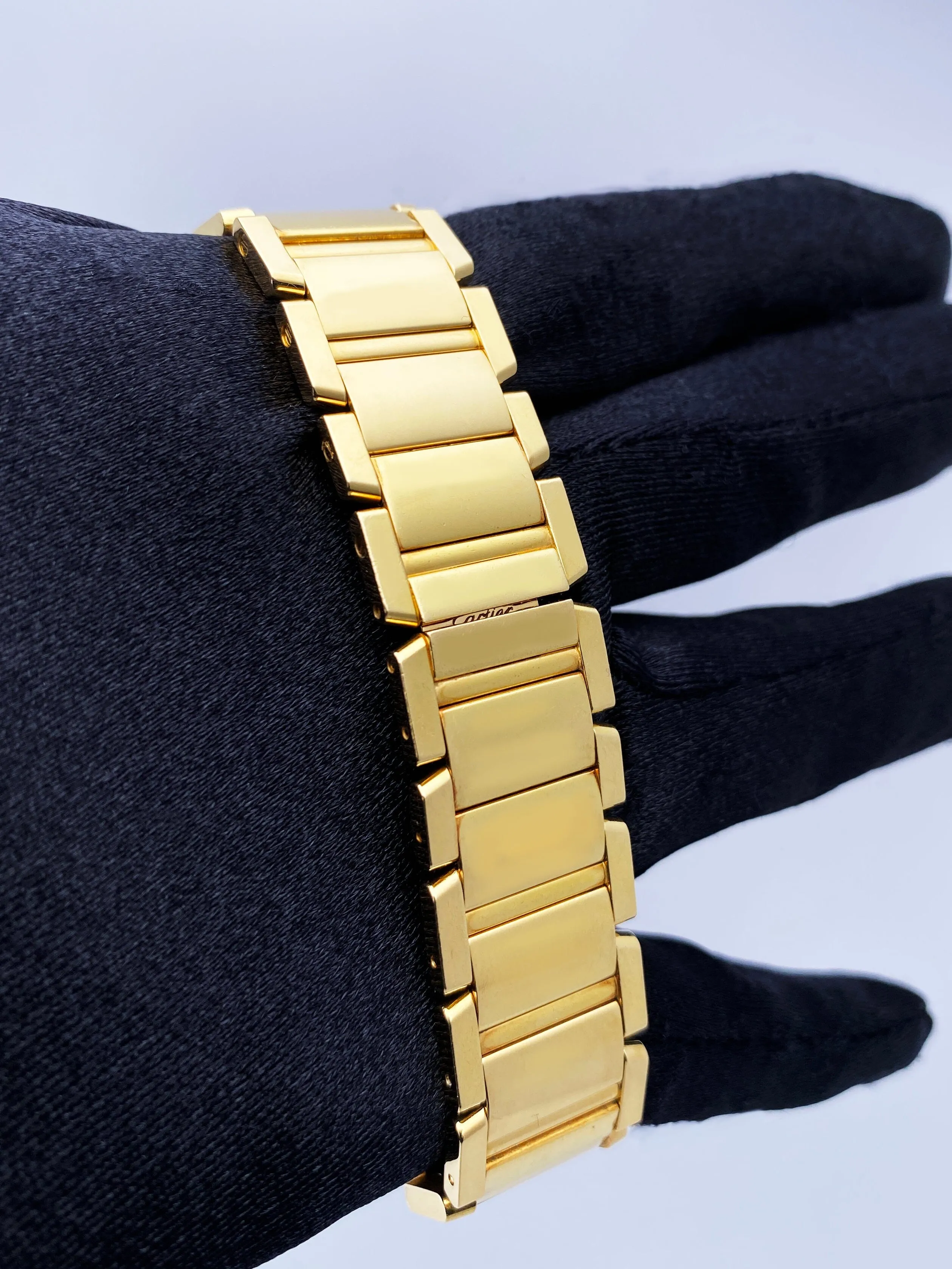 Cartier Tank Francaise W50003N2 Midsize Ladies Watch