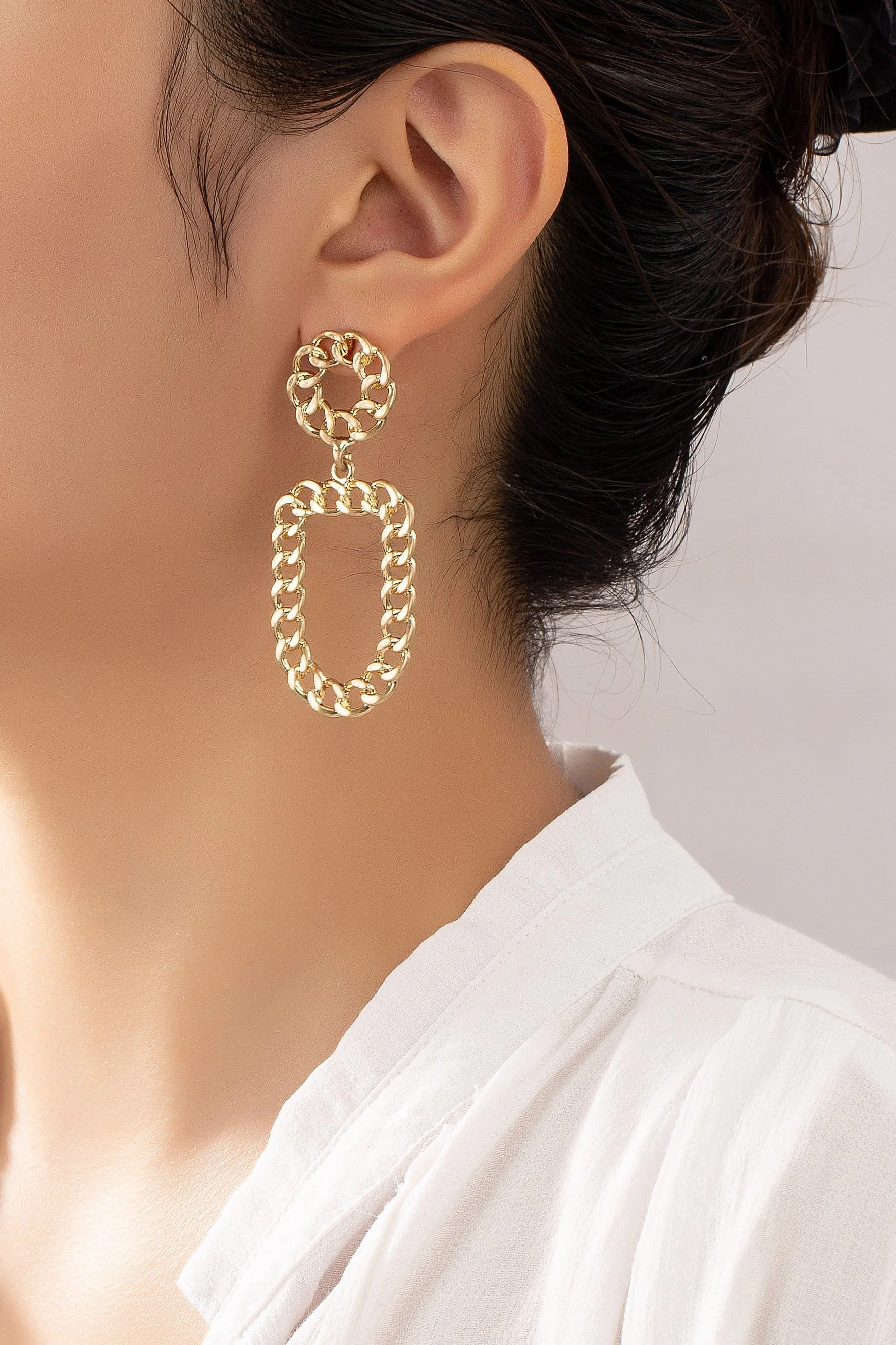 Curb Chain Round And Oval Hoop Earring In Gold