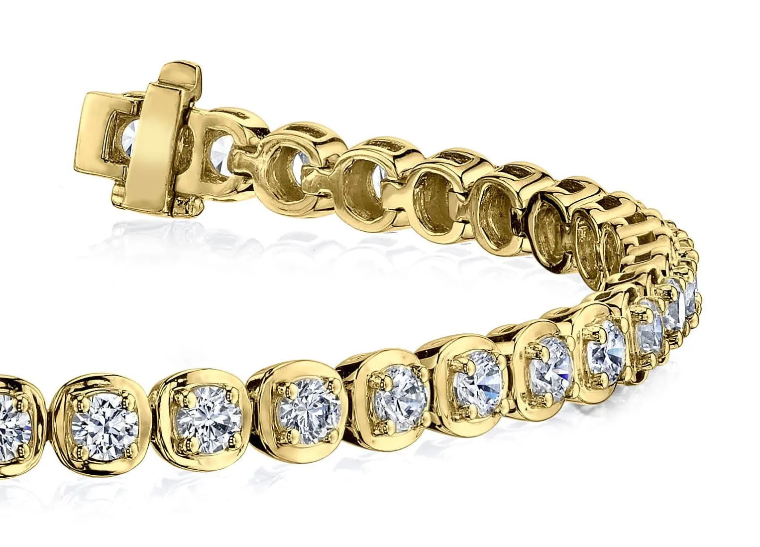 Cushion Inspired Round Lab-Grown Diamond Bracelet with 5.94 ct.(finished) 3.6mm