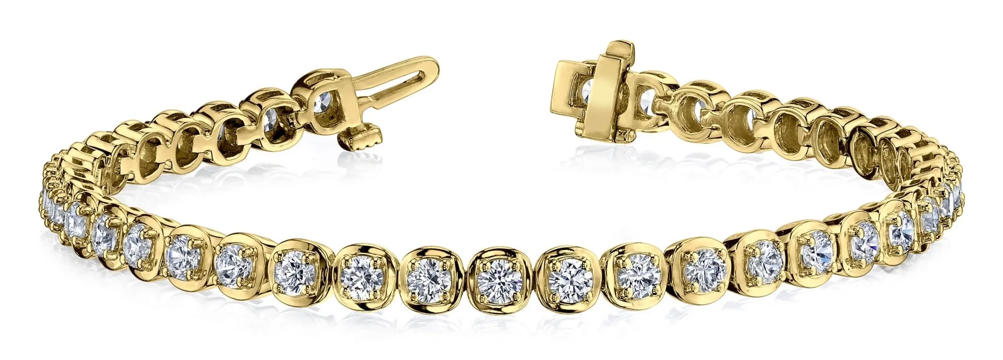 Cushion Inspired Round Lab-Grown Diamond Bracelet with 5.94 ct.(finished) 3.6mm