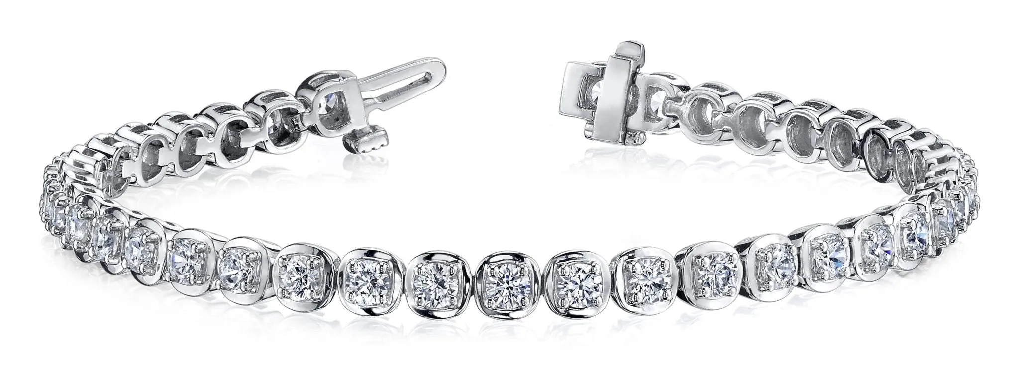 Cushion Inspired Round Lab-Grown Diamond Bracelet with 5.94 ct.(finished) 3.6mm