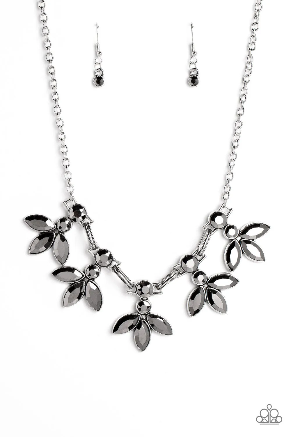 Dauntlessly Debonair - Silver - Marquise Cut Gem Paparazzi Short Paparazzi Necklace