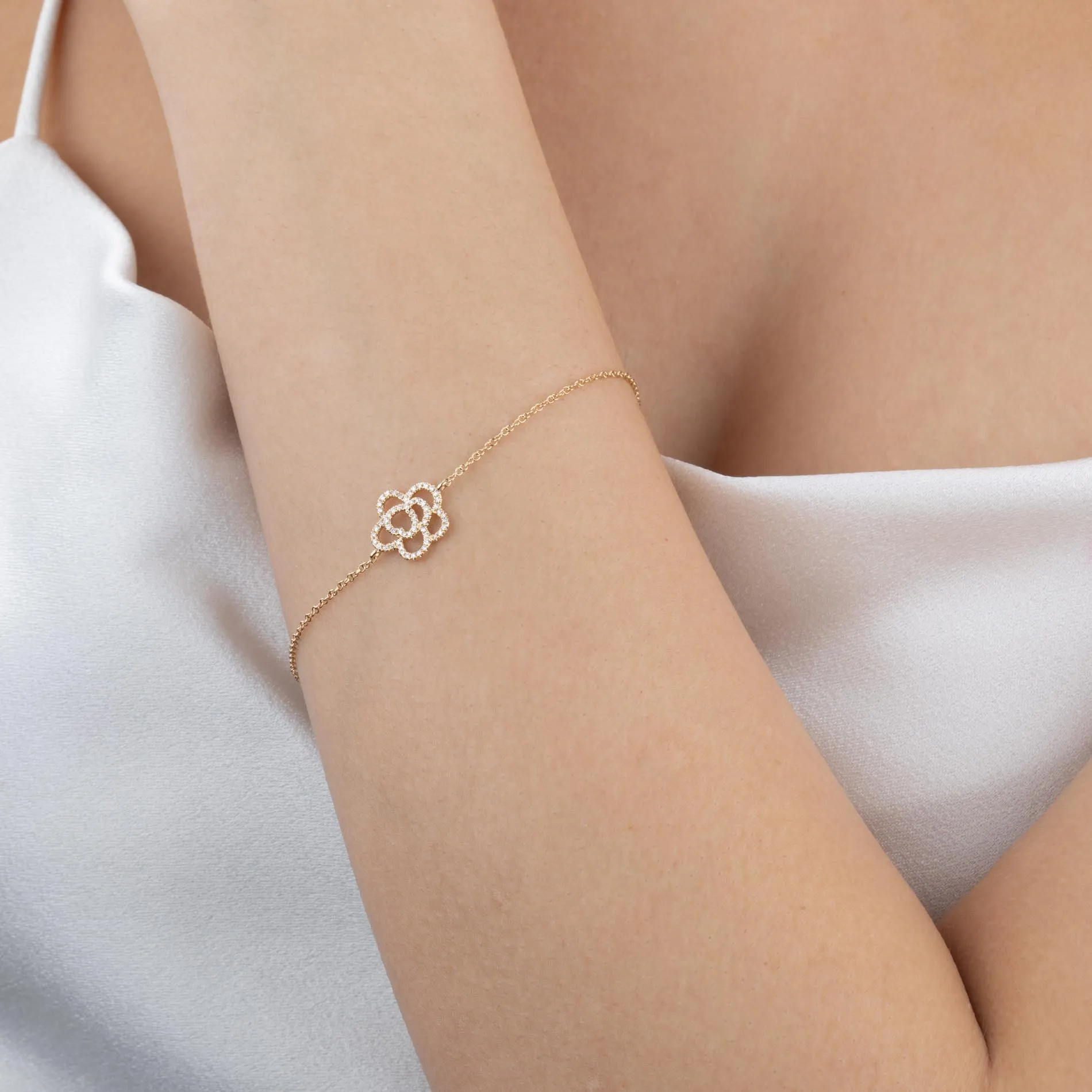 Diamond Flower Bracelet 14K