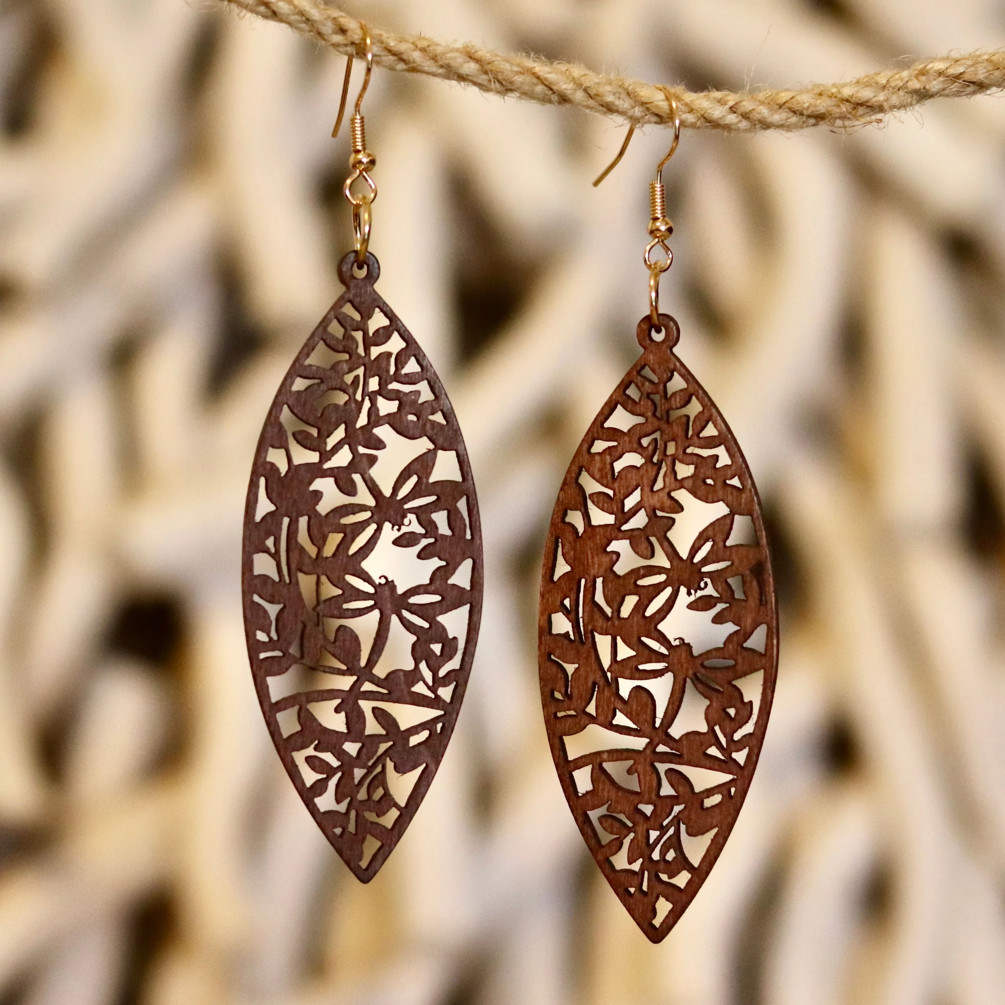 Dragonfly Filigree Wooden Earrings – Nature-Inspired & Elegant