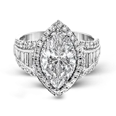 Engagement Ring in 18k Gold with Diamonds