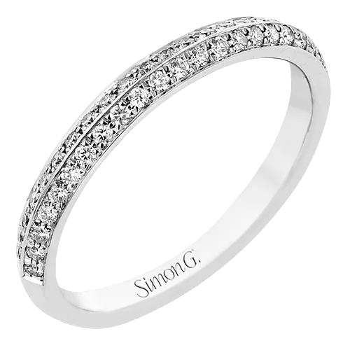 Engagement Ring in 18k Gold with Diamonds