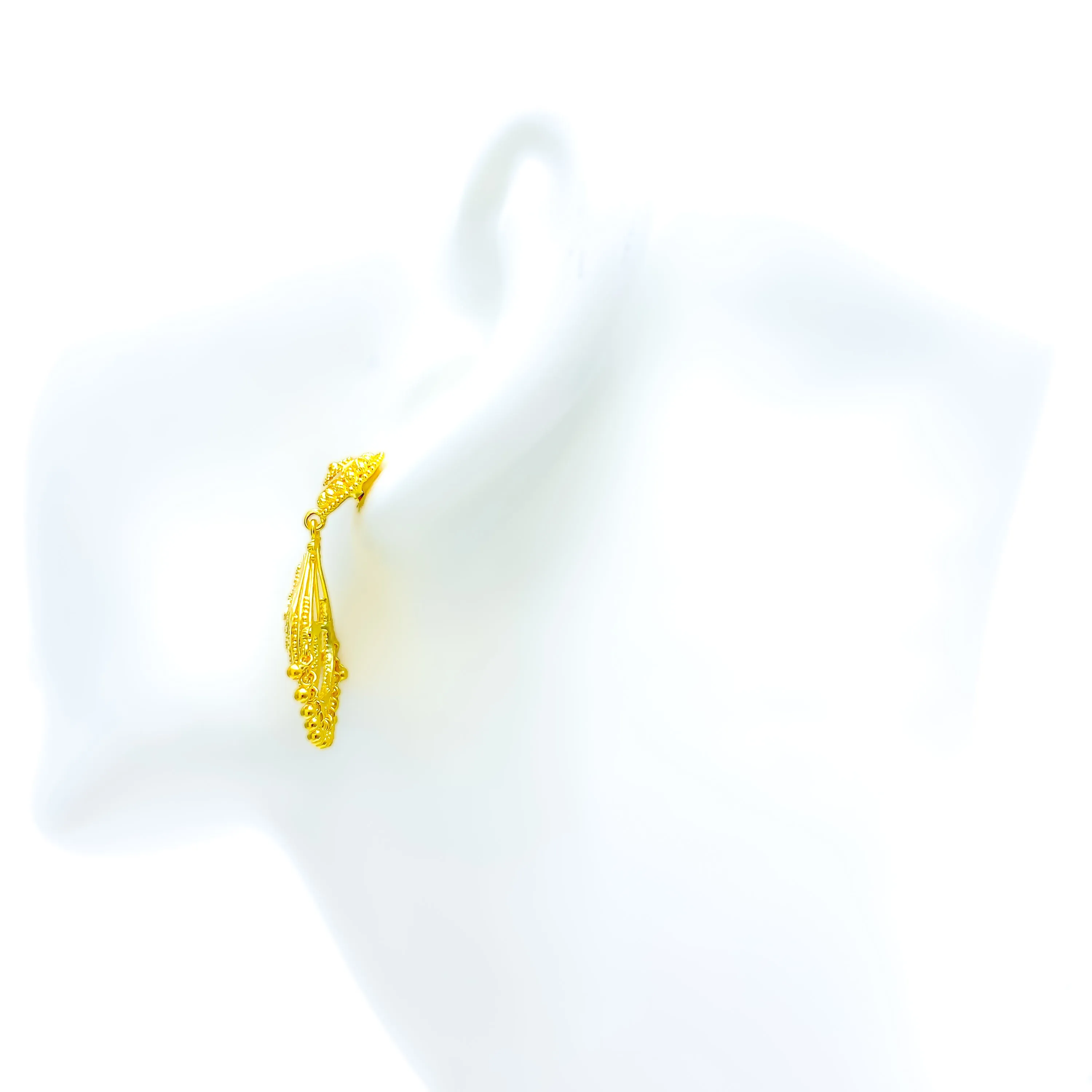 Lovely Artistic 22k Gold Earrings