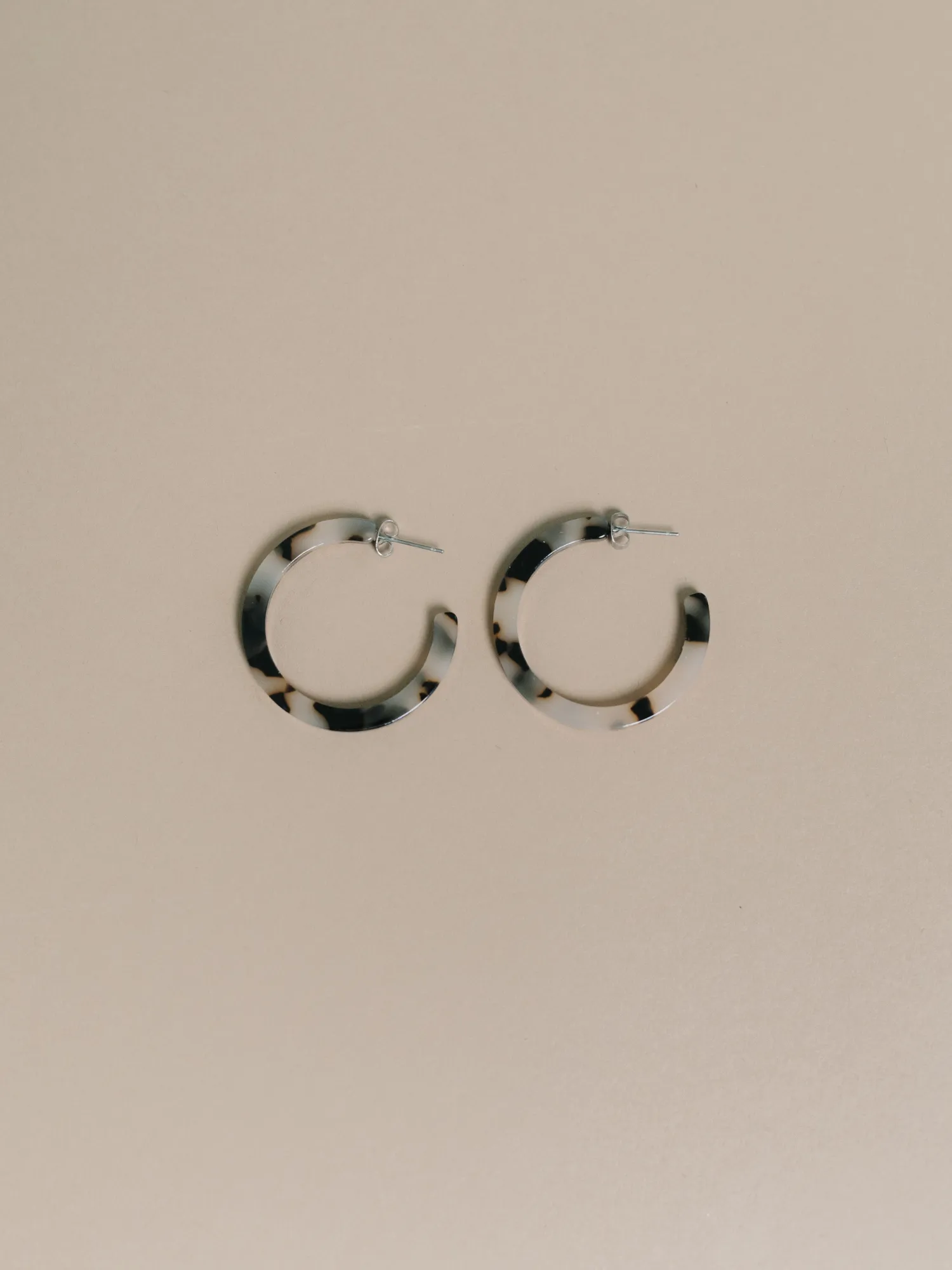 Nora Medium Hoop Earrings: Ocean
