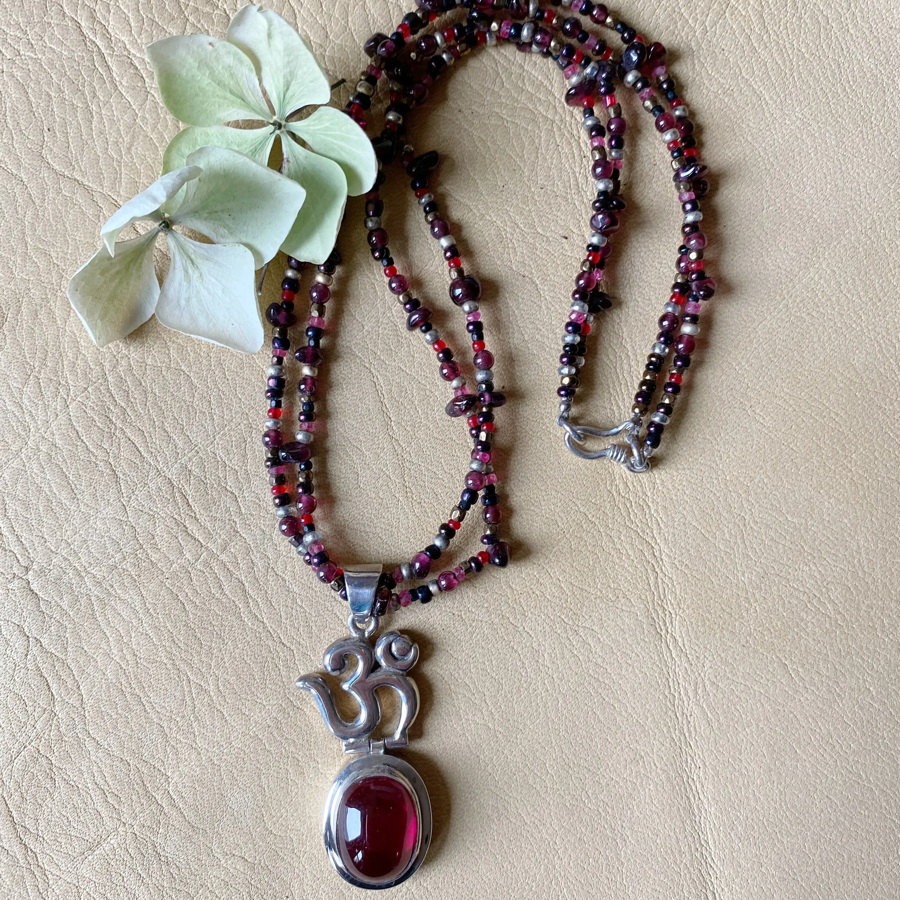 OM and Spinel With Mixed Garnets