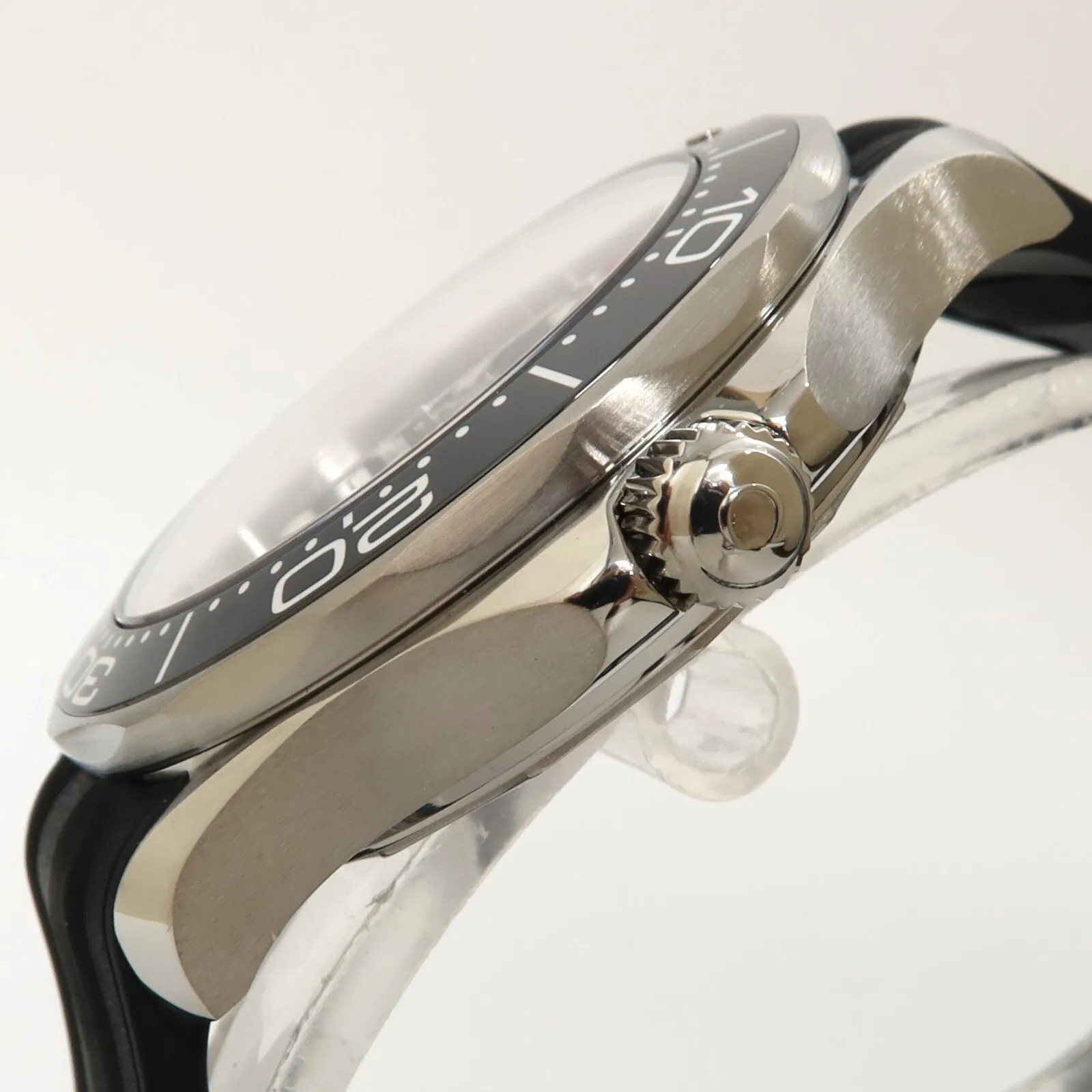Omega Seamaster Diver 300M Black Dial Stainless Steel 42MM 210.32.42.20.01.001