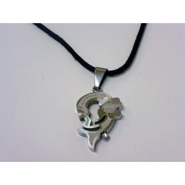 Pair of necklaces with heart and clover - Black and Silver