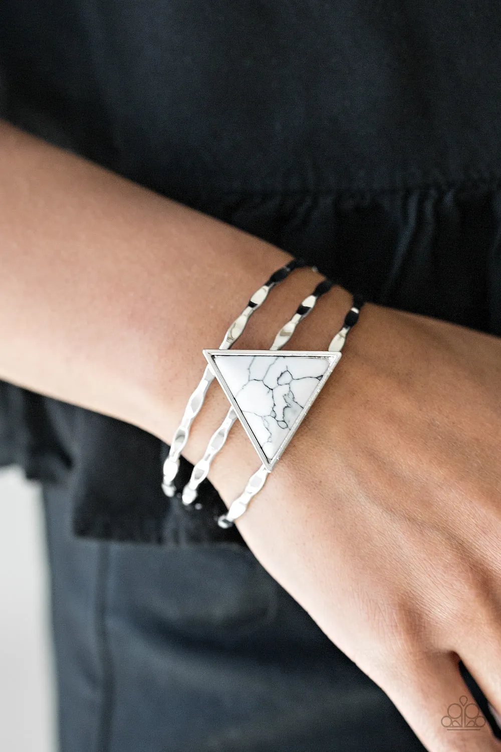 Paparazzi - Put Up A Frontier - White Bracelet