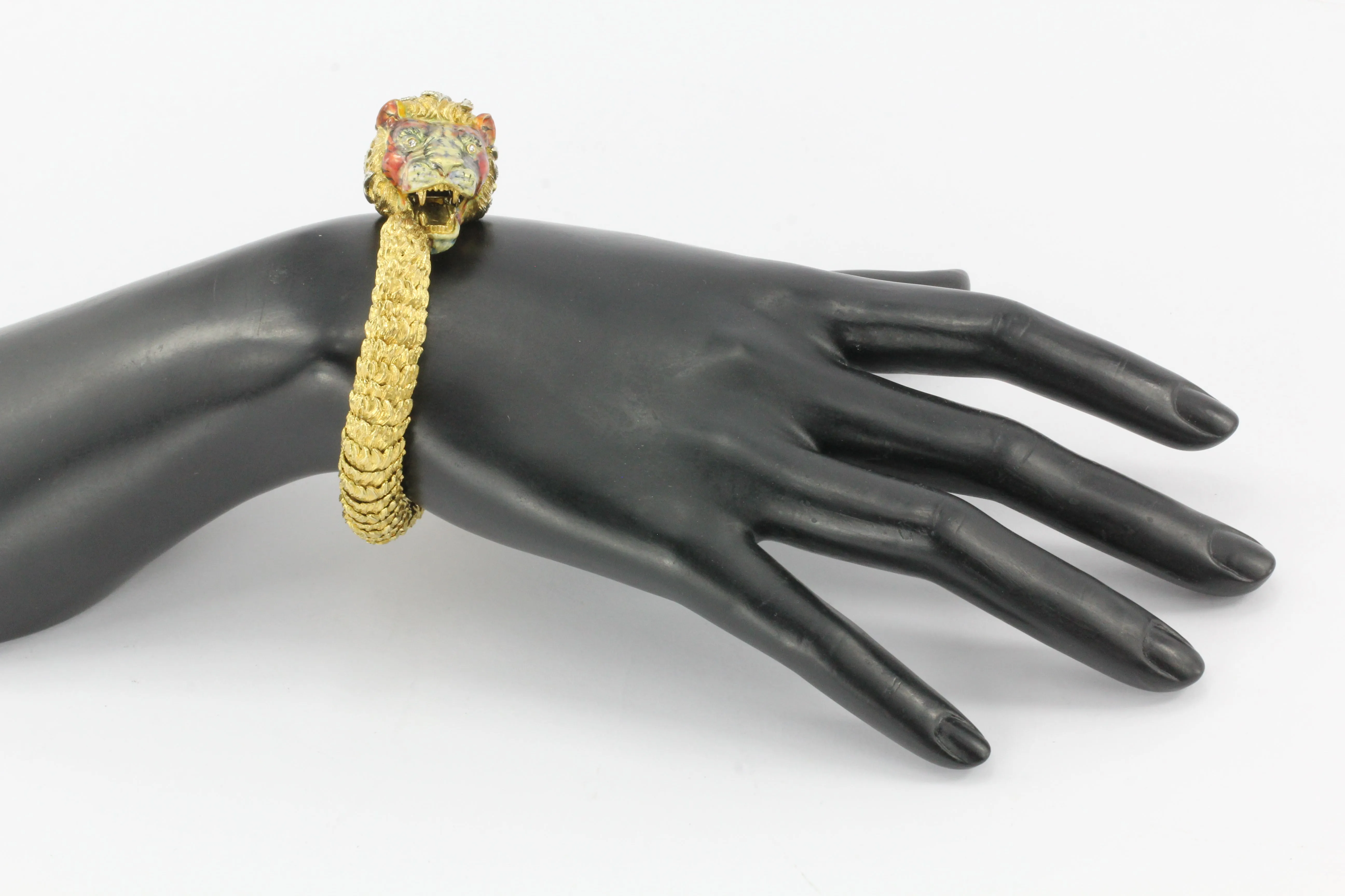 Retro 18K Yellow Gold Diamond & Enamel Lion Head Bracelet