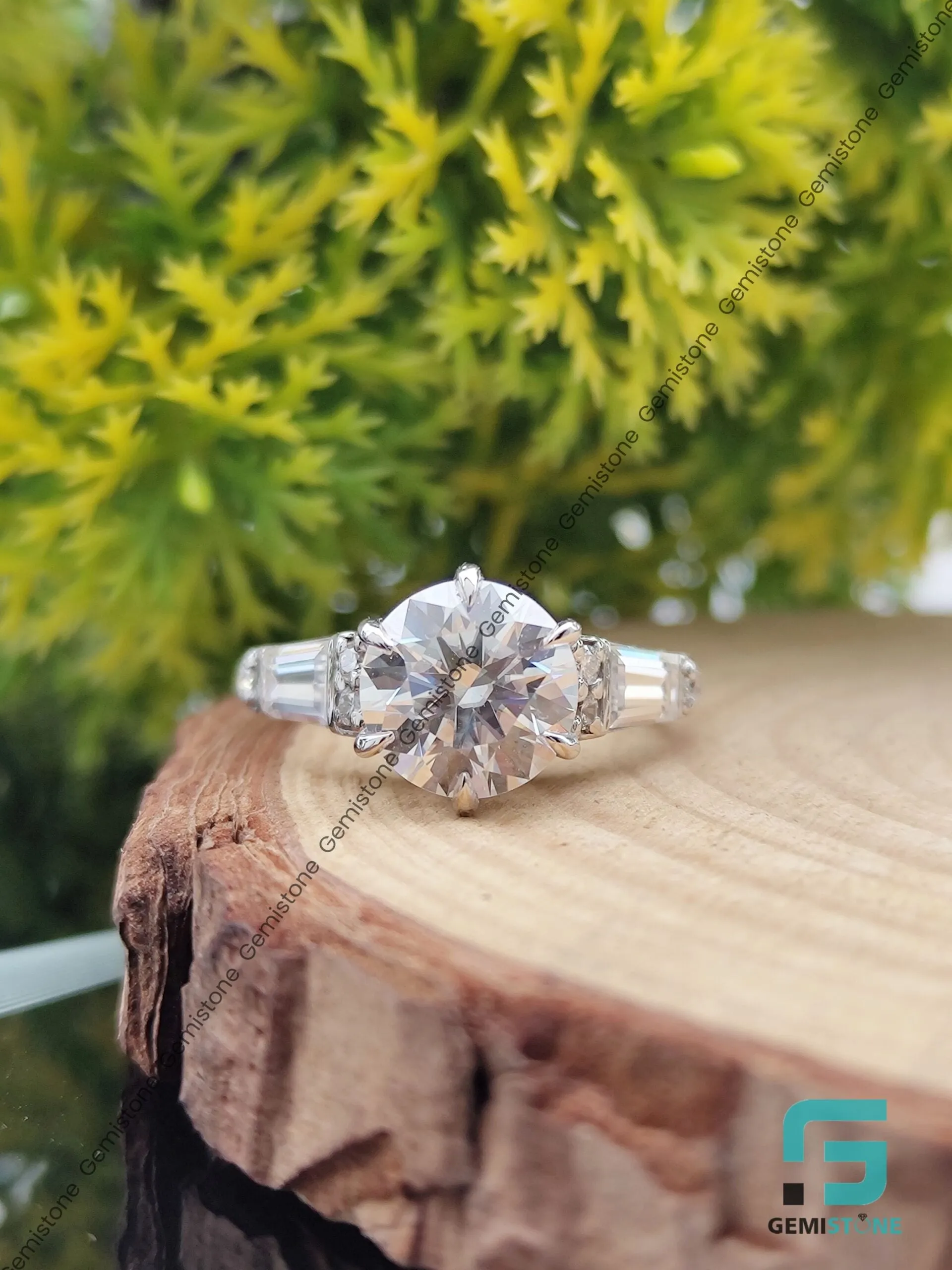 Round Brilliant Cut Moissanite Princess Beatrice Engagement Ring