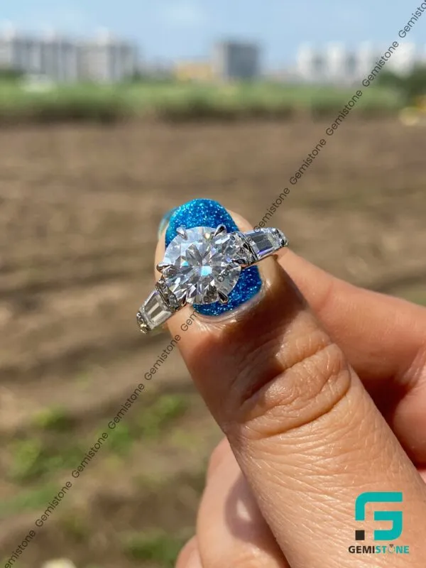Round Brilliant Cut Moissanite Princess Beatrice Engagement Ring