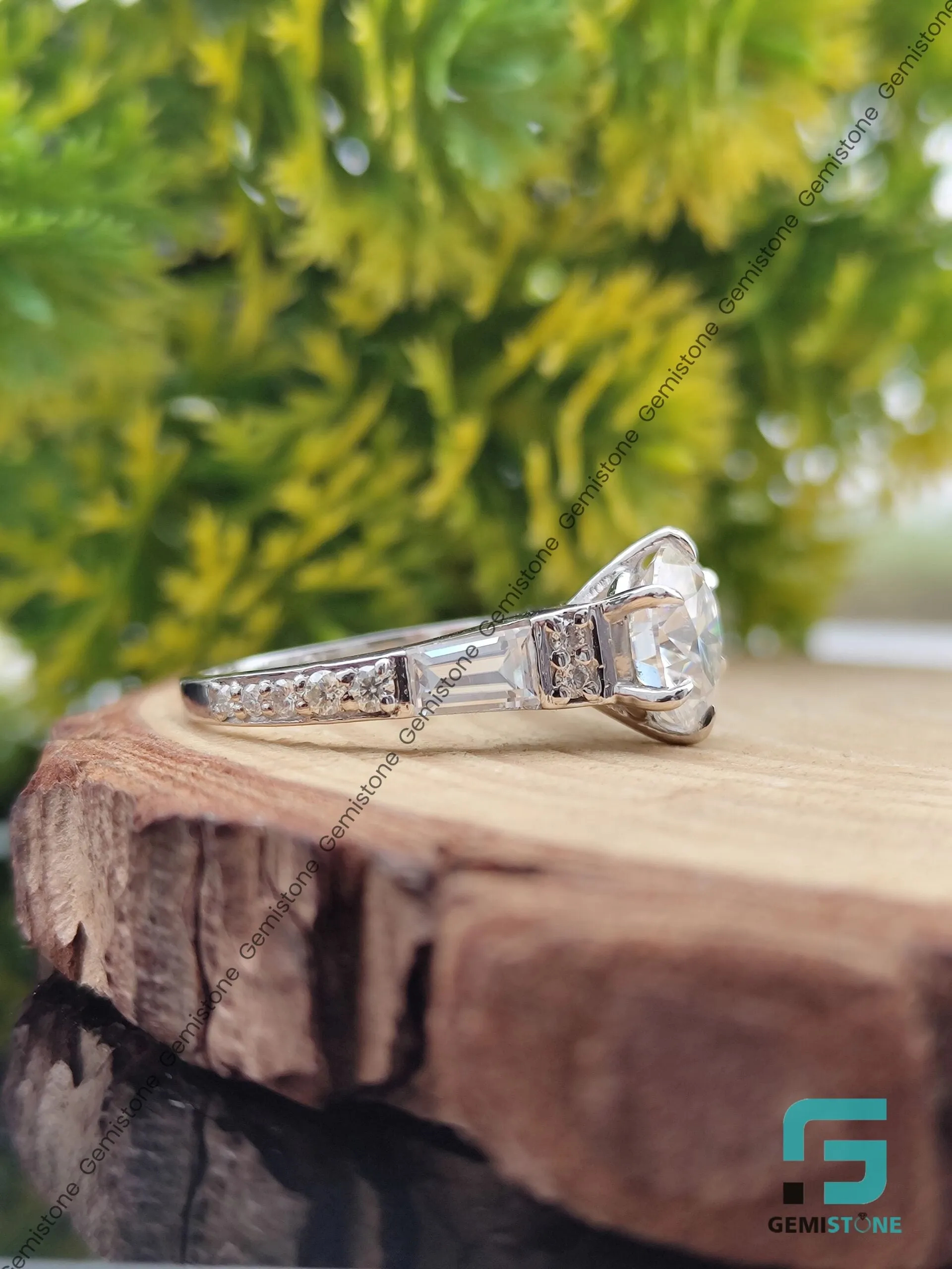 Round Brilliant Cut Moissanite Princess Beatrice Engagement Ring