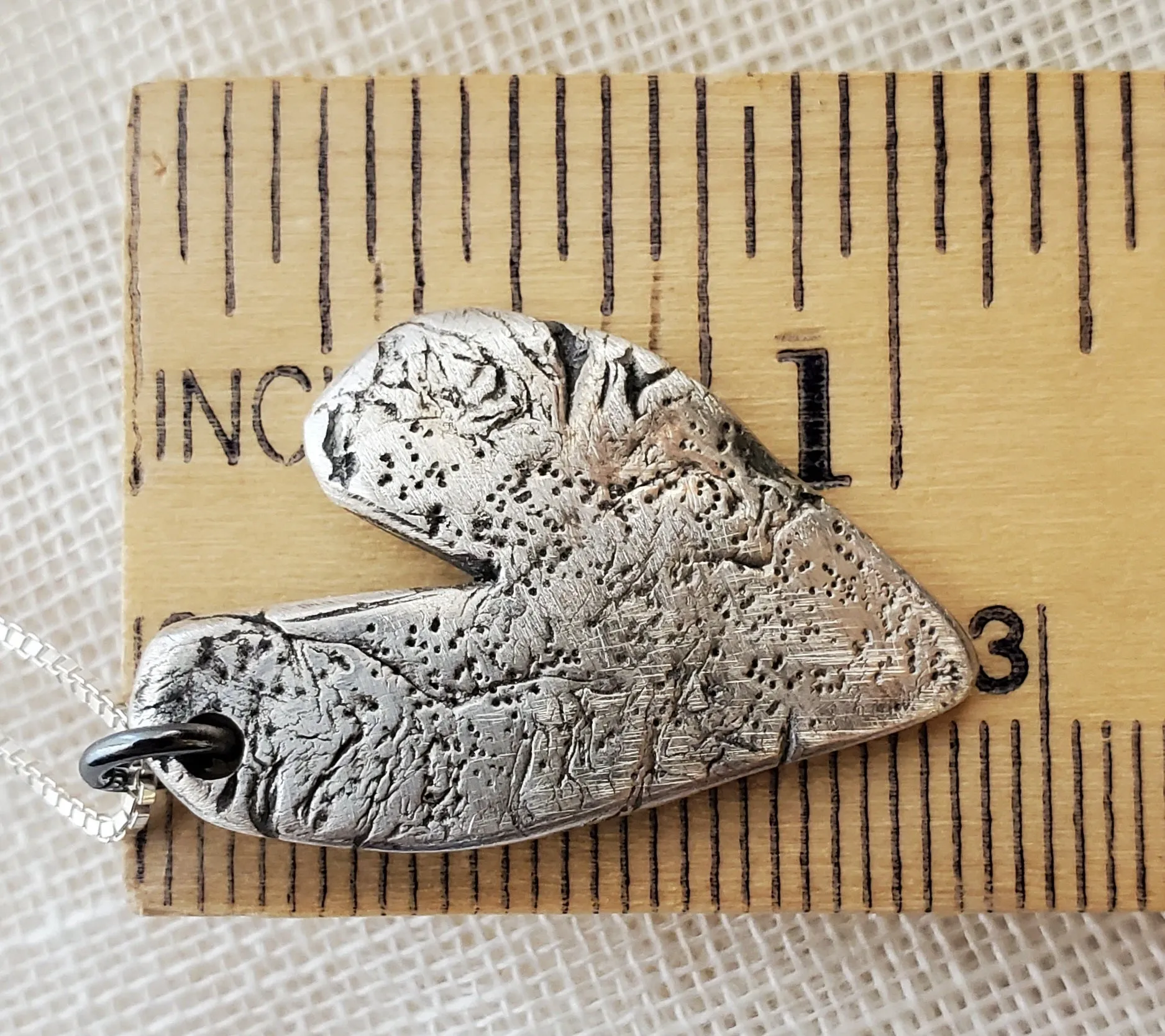 Simon & LuLu organic heart pendant