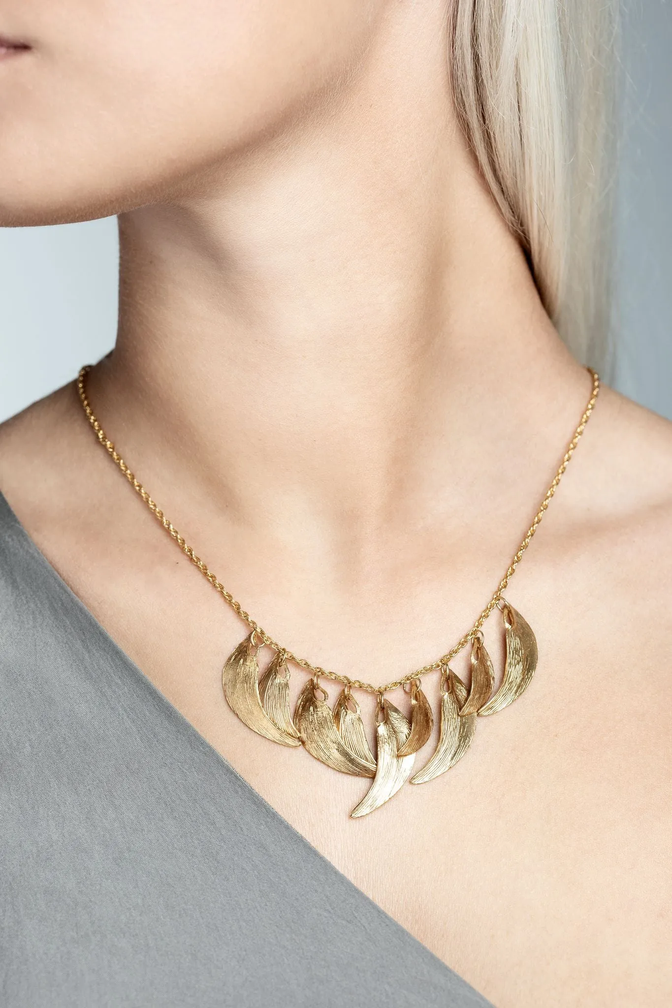 SWAN necklace