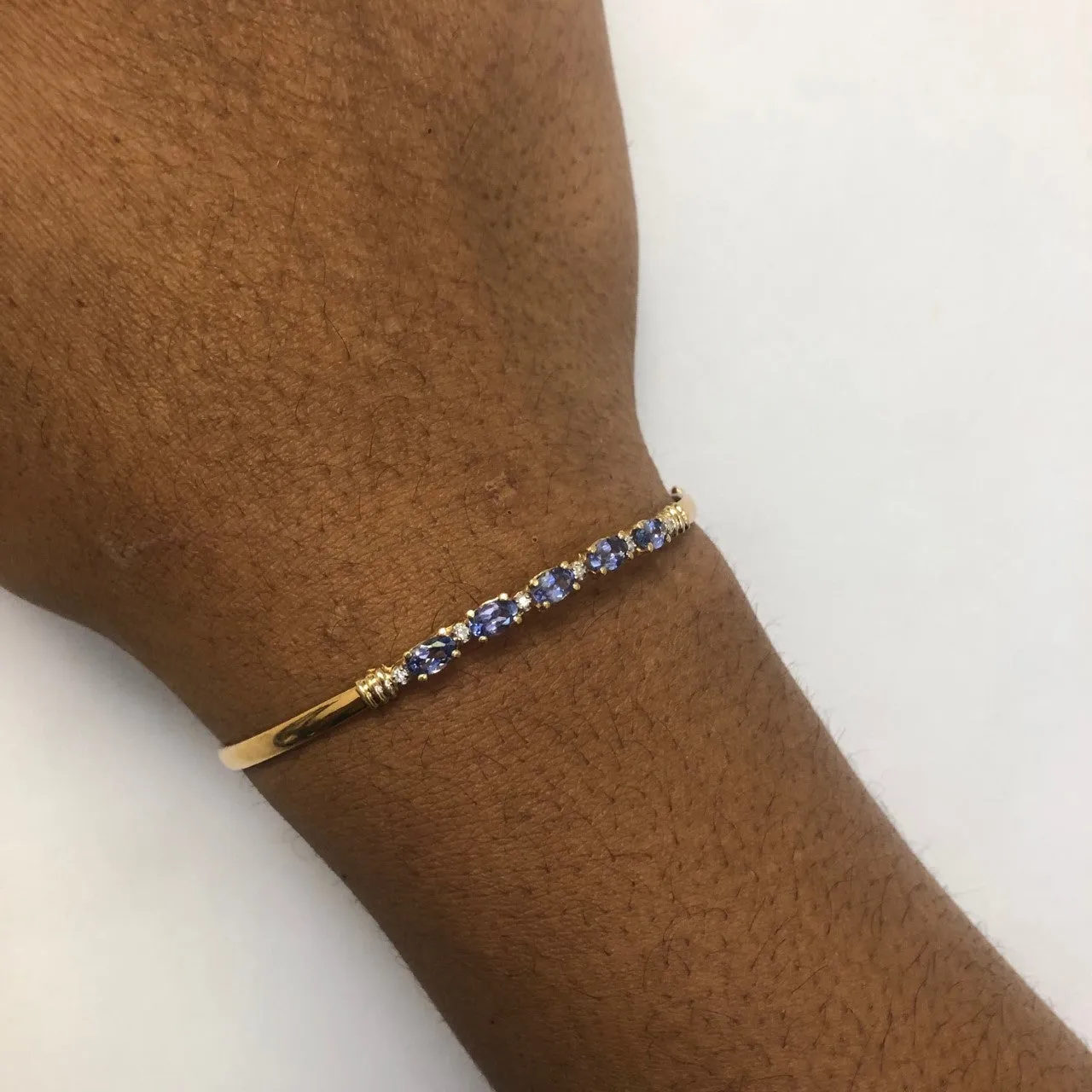 Tanzanite & Diamond Bangle Bracelet | 1.00ctw, 0.03ctw | 7.5" |