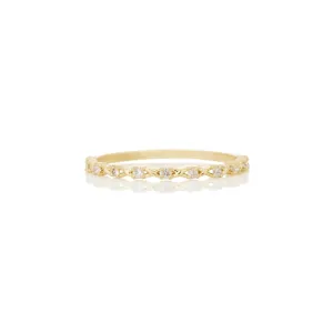 Women's diamond ring